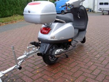 Vespa LX50 - tourmaster